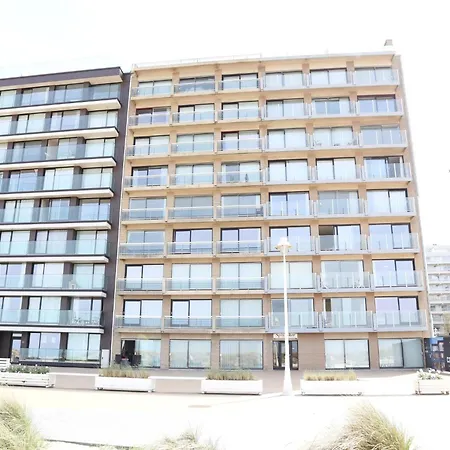 Apartment In Nieuwpoort With Sea View *